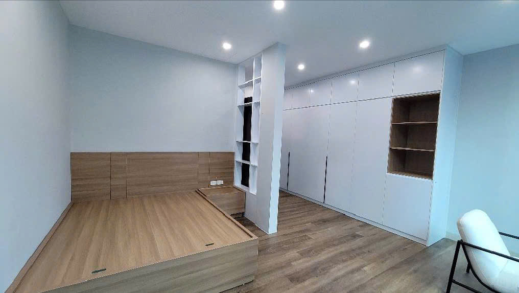 B.Á.N N.H.À CĂN GÓC – MẶT TIỀN RỘNG – SÁT PHỐ NGUYỄN THỊ ĐỊNH